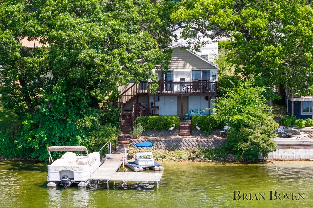 8705 Je-ne-be Drive Ne, Rockford, MI 49341 - #1