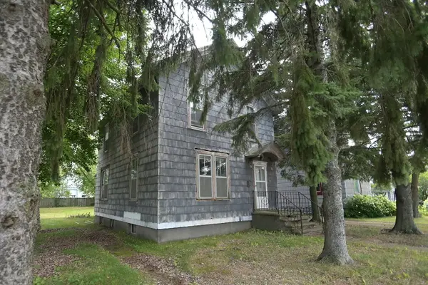 1621 13th Avenue, Menominee, MI 49858