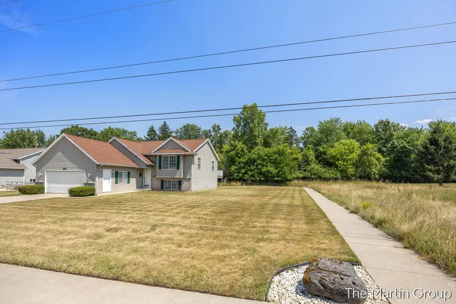 1930 Mullins Avenue Nw, Grand Rapids, MI 49534 - #2