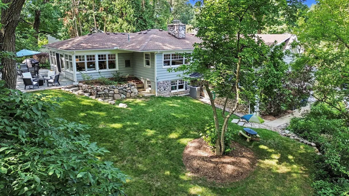 9 E Heatheridge Street, Ann Arbor, MI 48104 - #1