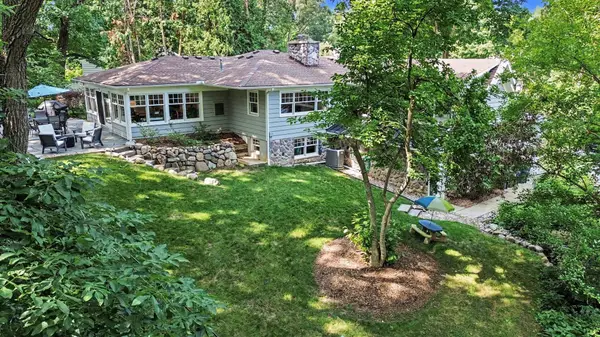 9 E Heatheridge Street, Ann Arbor, MI 48104