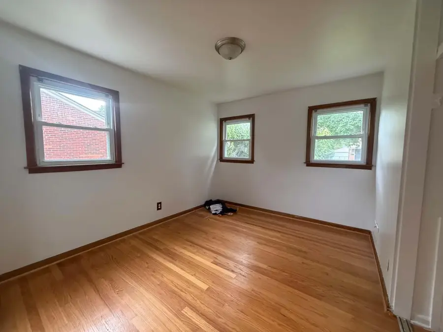 29671 Macintyre Street, Livonia, MI 48150 - #3