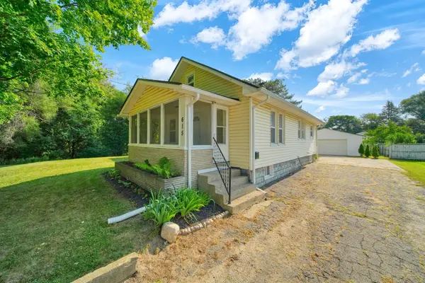 615 N Pleasant Street, Jackson, MI 49202
