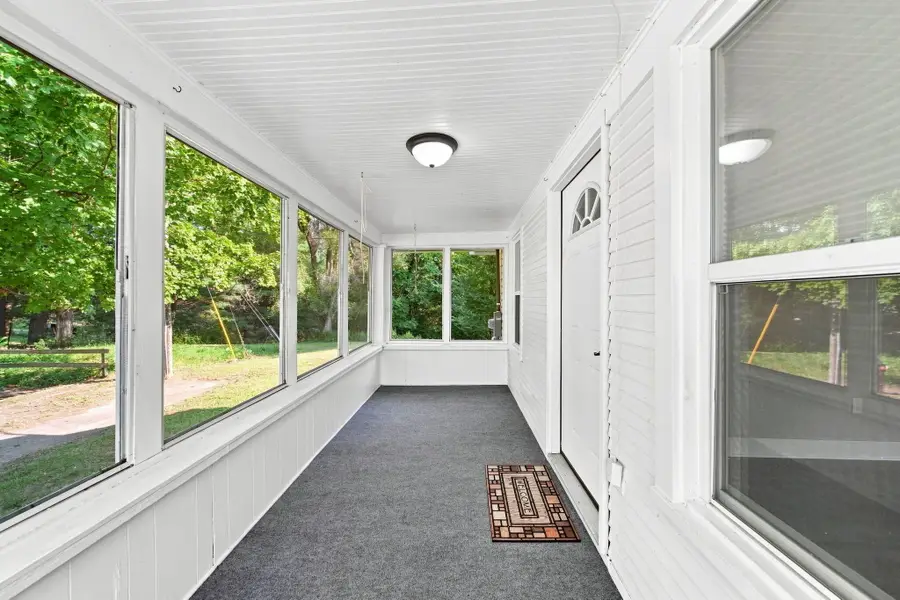 615 N Pleasant Street, Jackson, MI 49202 - #3