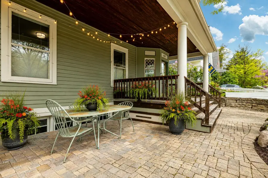 1607 S University Avenue, Ann Arbor, MI 48104 - #2