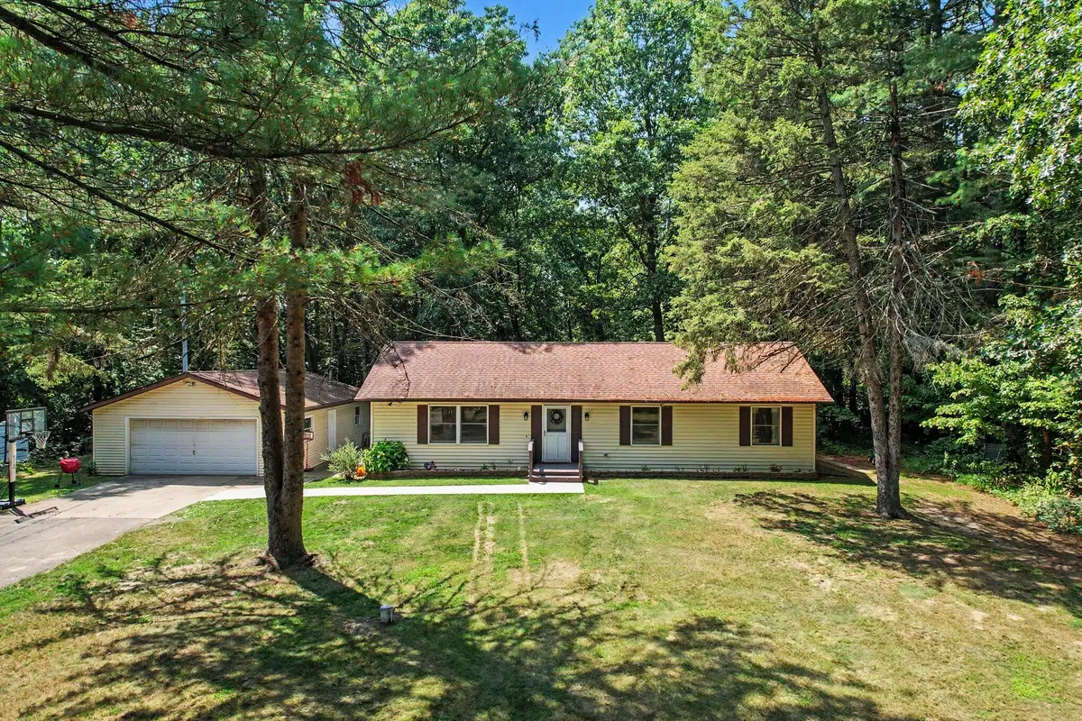 21321 Clear Lake Avenue, Battle Creek, MI 49014 - #1