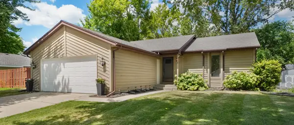 4583 Sutton Place Sw, Grandville, MI 49418