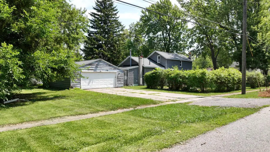 400 Shattuck Road, Saginaw, MI 48604 - #2