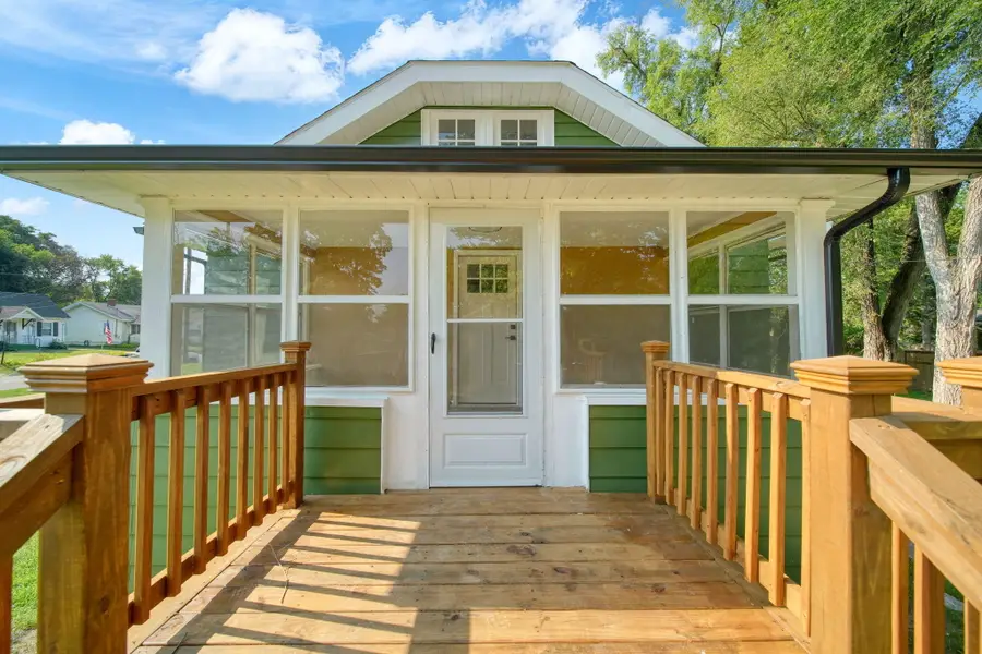 337 E Addison Street, Jackson, MI 49203 - #2