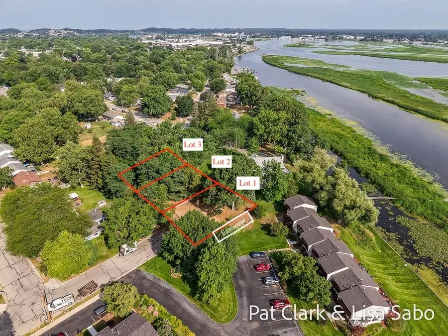 411 Gidley Circle, Grand Haven, MI 49417 - #3