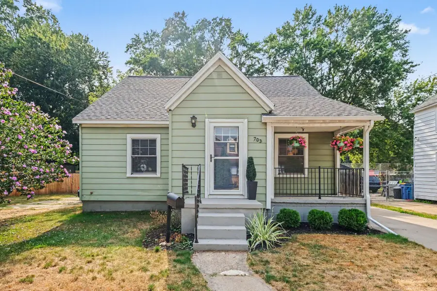 703 Garfield Avenue Nw, Grand Rapids, MI 49504 - #3