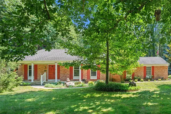 22727 Sunset Drive, Kalamazoo, MI 49009