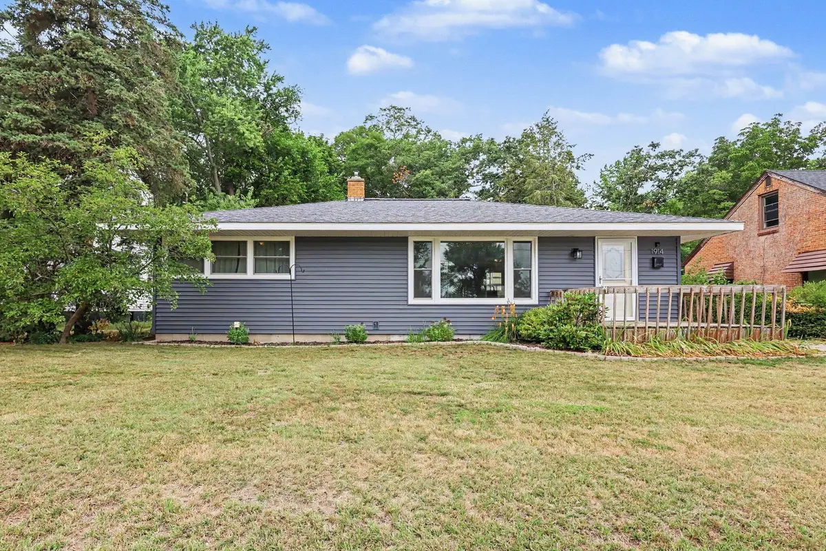 1914 Lake Avenue, Muskegon, MI 49445 - #1