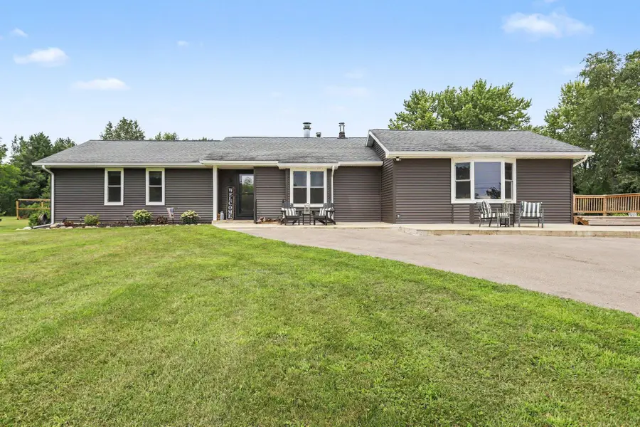 7590 W Wx Avenue, Schoolcraft, MI 49087 - #3