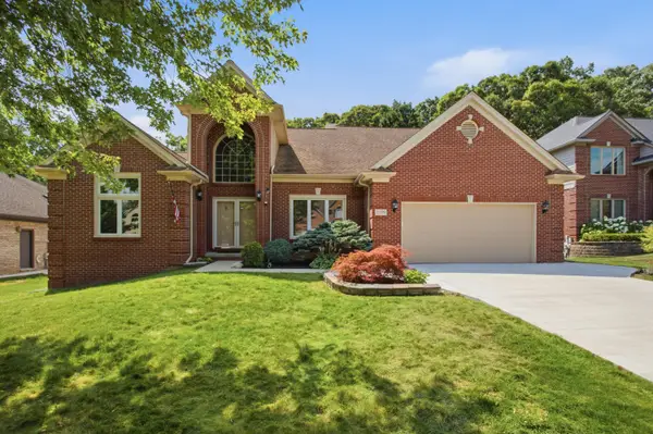 2189 Clinton View Circle, Rochester Hills, MI 48309