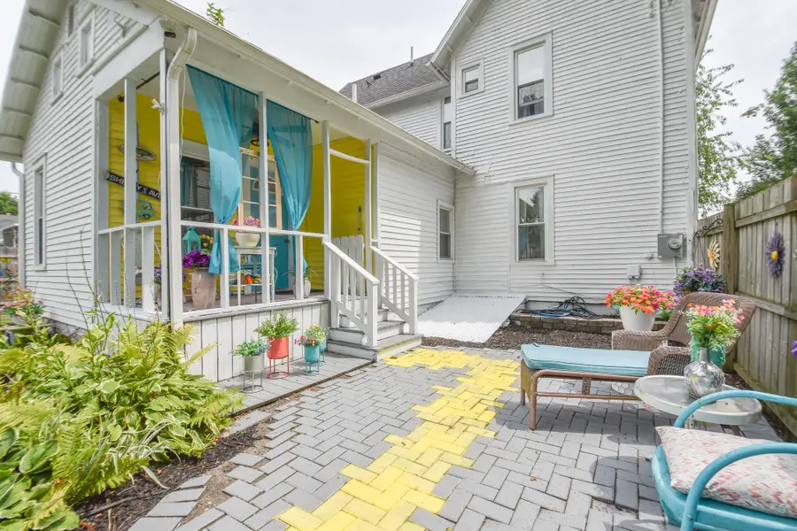 118 Budlong Street, Hillsdale, MI 49242 - #3