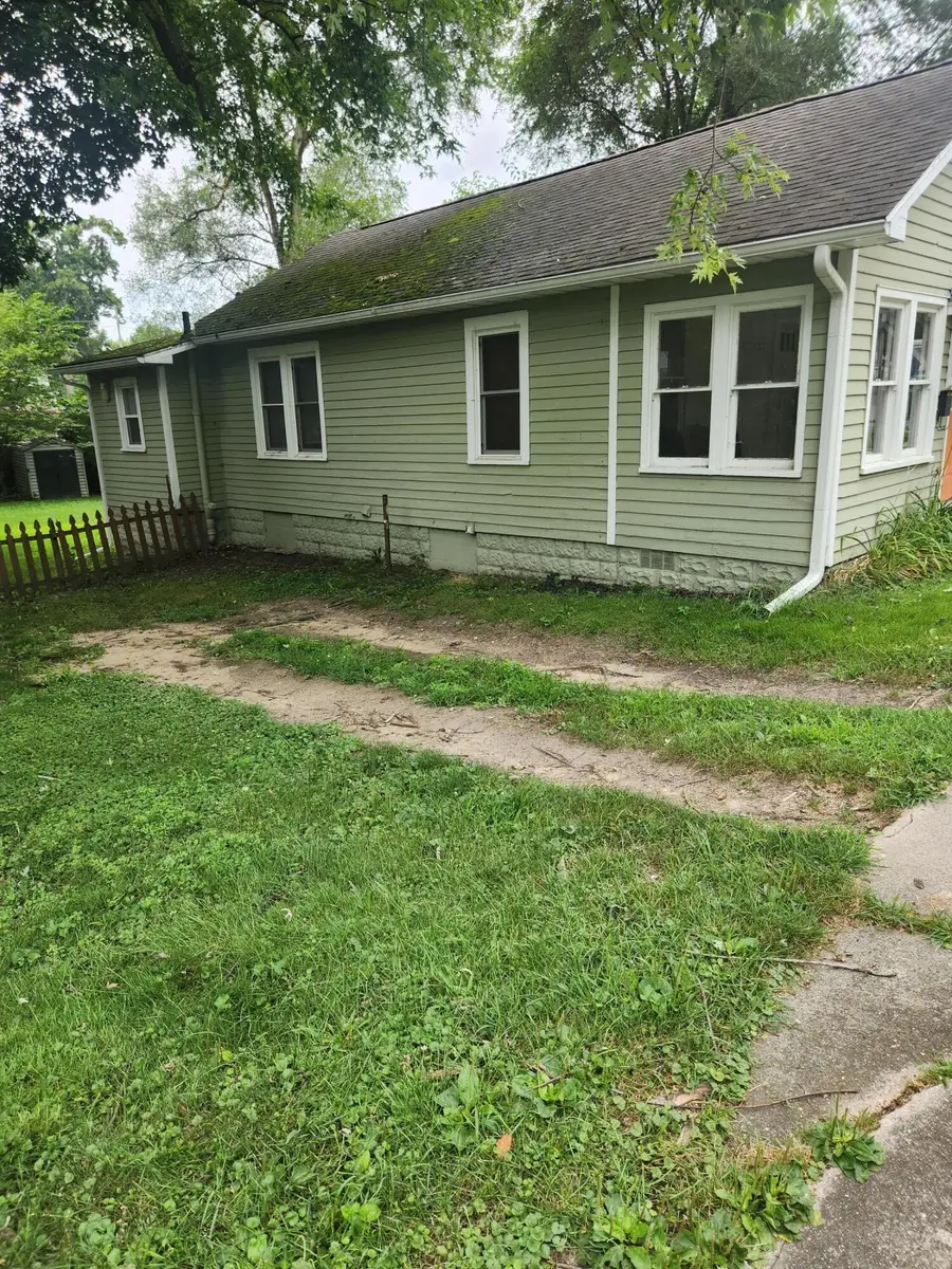 203 Jefferson Street, Dowagiac, MI 49047 - #2