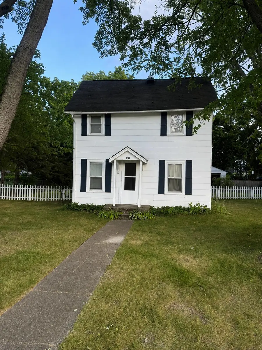 28 W Post Street, Newaygo, MI 49337 - #2