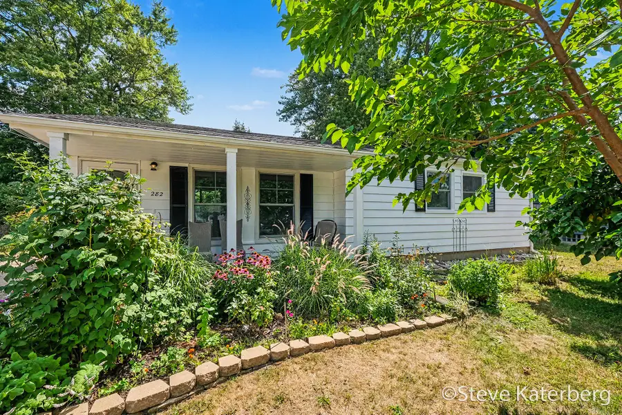 282 Brandywyne Drive Nw, Comstock Park, MI 49321 - #2