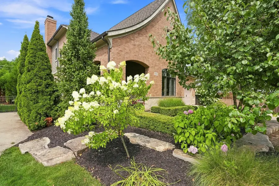 1215 Manchester Road, Birmingham, MI 48009 - #3
