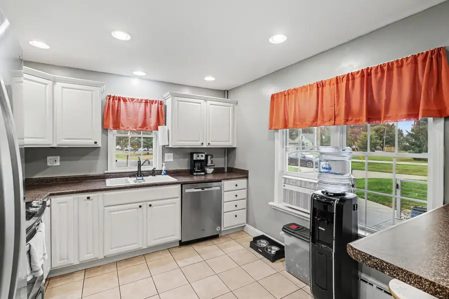 1134 S 24th Street S, Battle Creek, MI 49015 - #2
