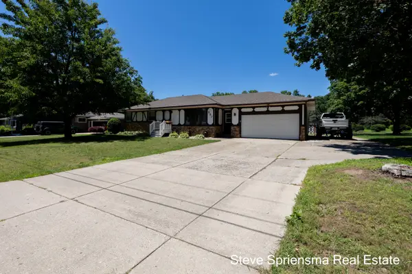 997 Cypress Drive, Jenison, MI 49428