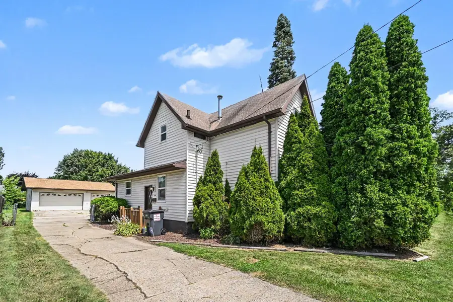 514 Saint Clair Avenue, Jackson, MI 49202 - #3
