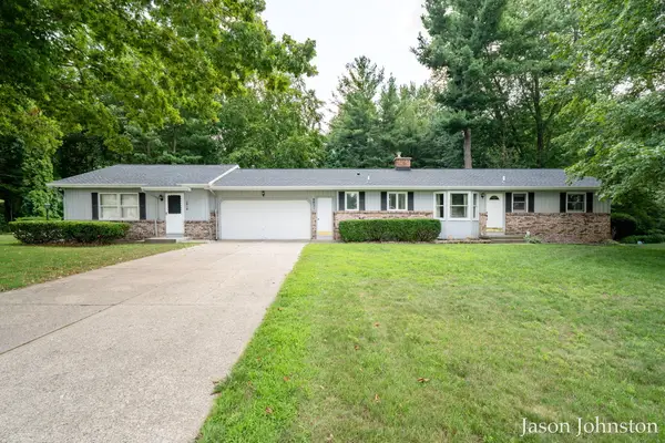 8919-8921 Norman Drive, Jenison, MI 49428