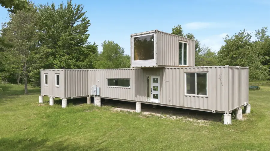 7767 Warren Woods Road, Three Oaks, MI 49128 - #2