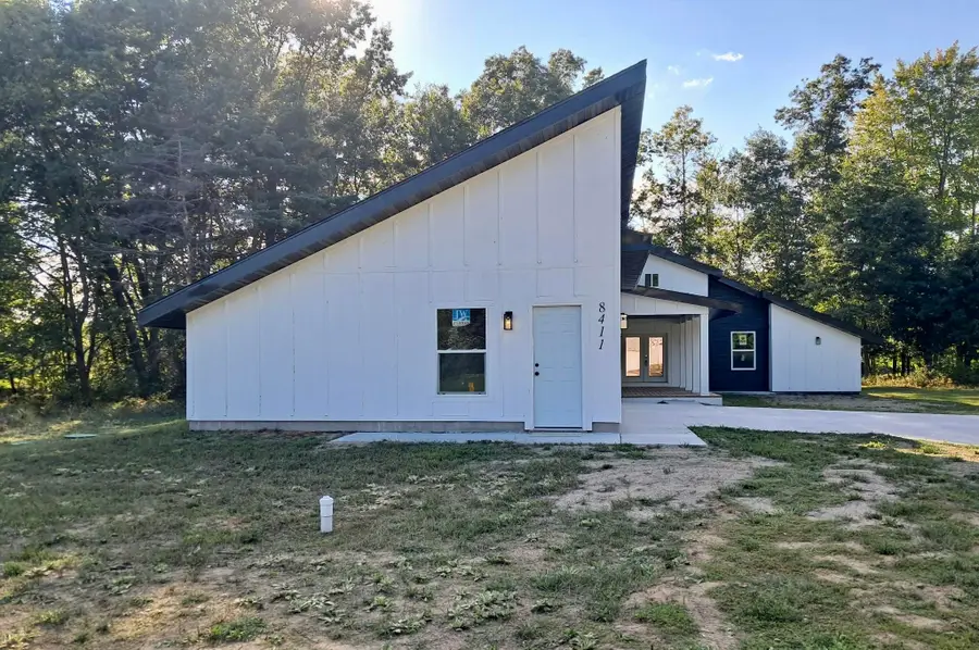 8411 Peninsula Drive W, Stanwood, MI 49346 - #3