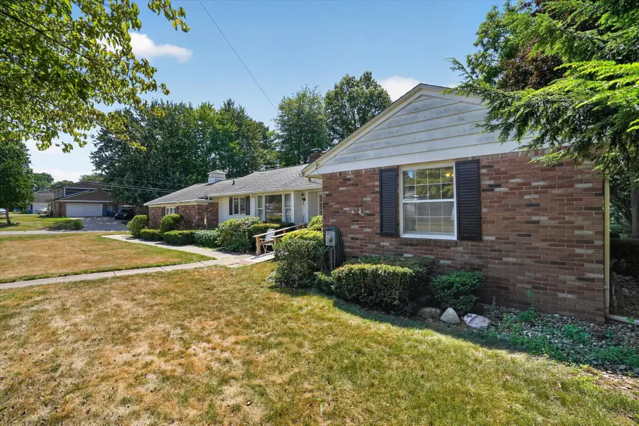 372 South Hills Drive, Battle Creek, MI 49015 - #2