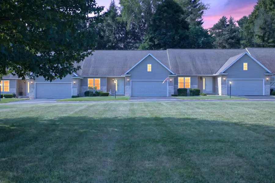 3723 Terrace Hills Lane #10, Jackson, MI 49203 - #2