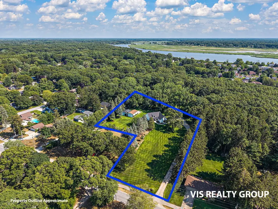 15762 Pruin Street, Spring Lake, MI 49456 - #3