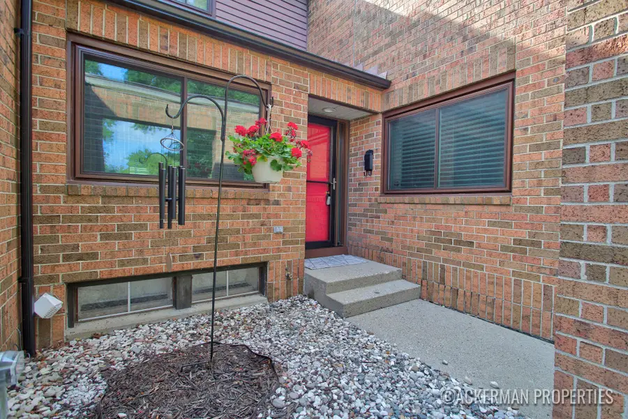 200 Heritage Commons Street Se, Grand Rapids, MI 49503 - #2