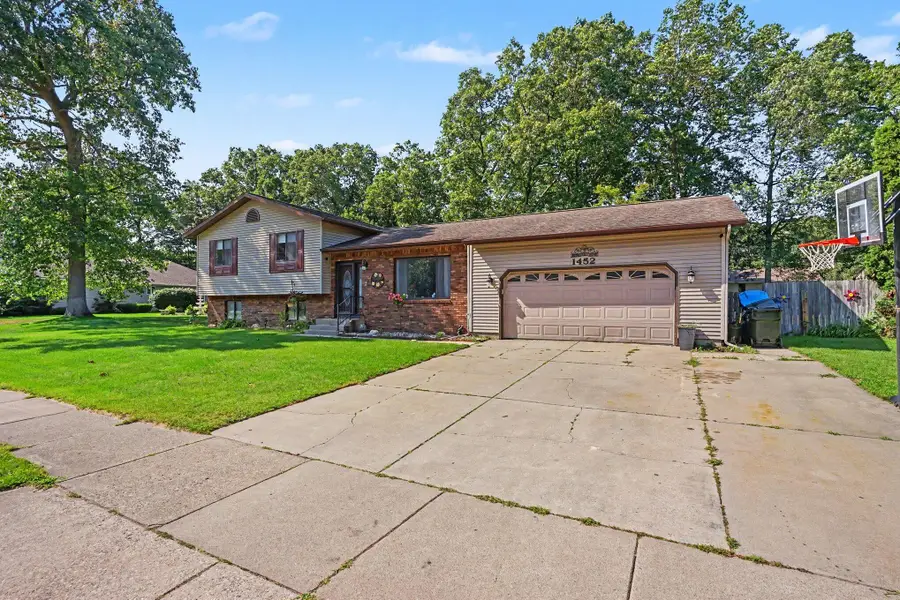 1452 Adams Avenue, Muskegon, MI 49442 - #3