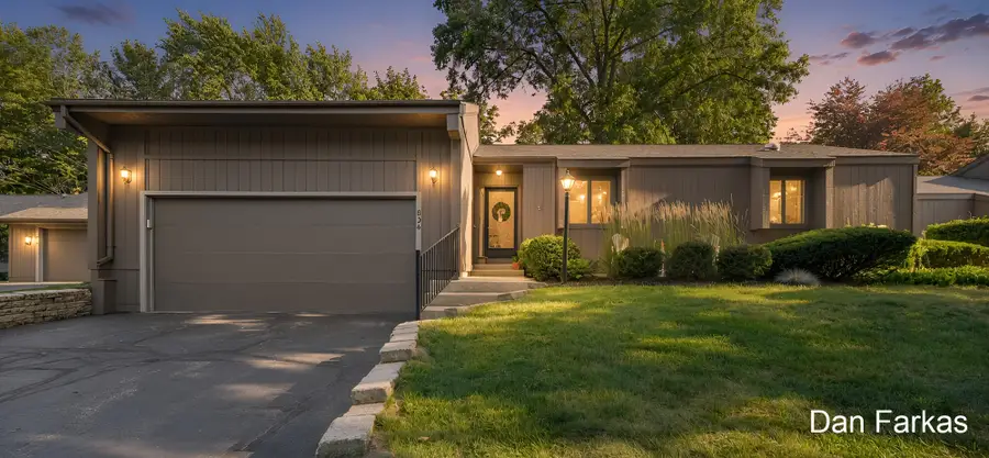 834 Brook Village Court, Holland, MI 49423 - #3