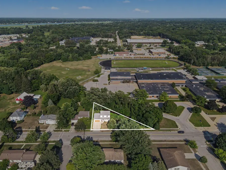 1330 S Griffin Street, Grand Haven, MI 49417 - #2