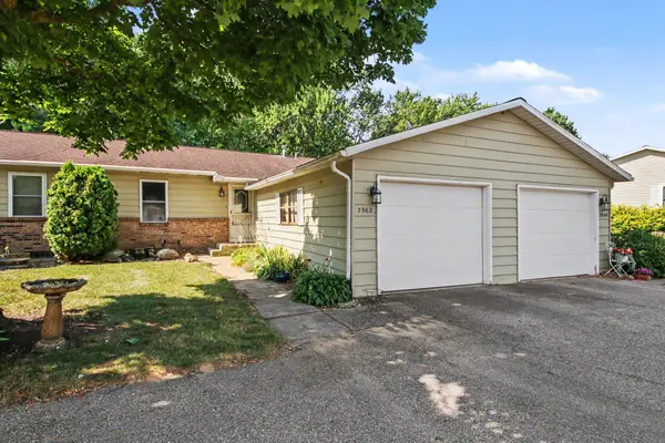 3962 Monte Carlo Court Se #9, Kentwood, MI 49512