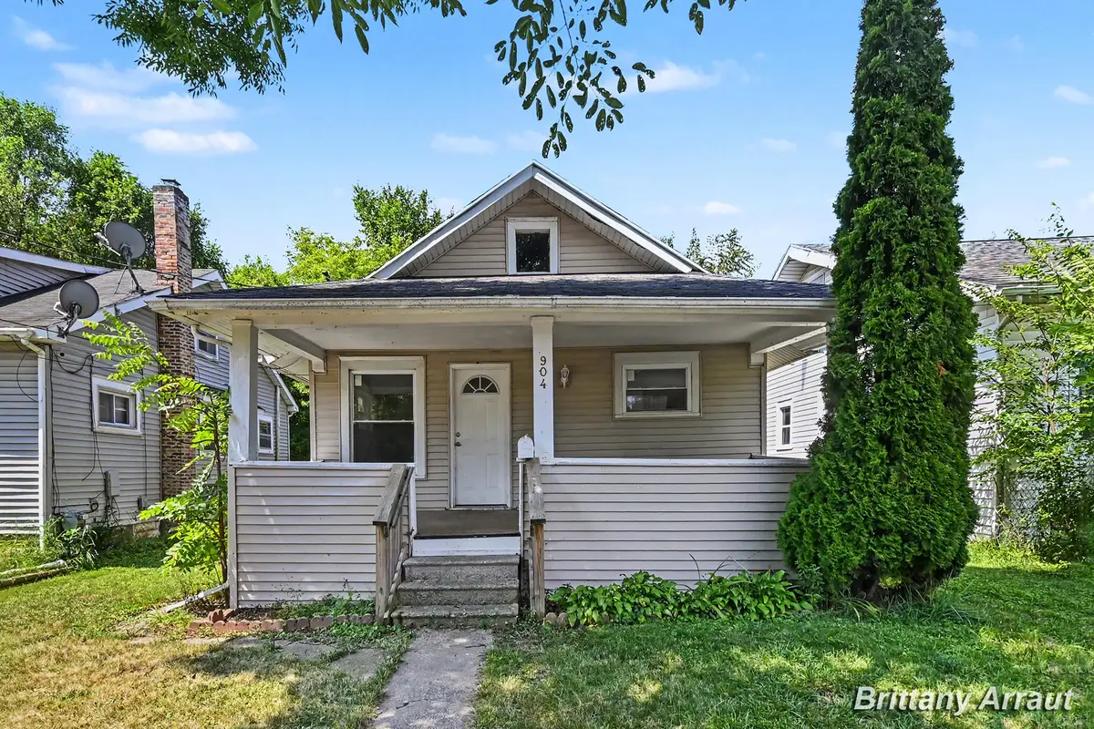 904 Riverview Avenue, Lansing, MI 48915 - #1