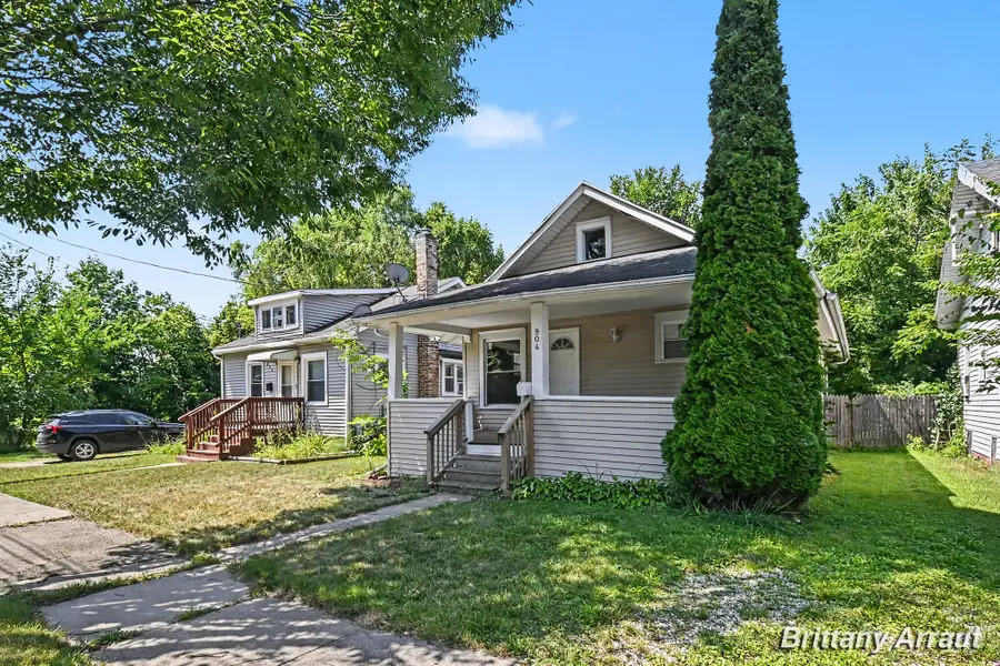 904 Riverview Avenue, Lansing, MI 48915 - #3