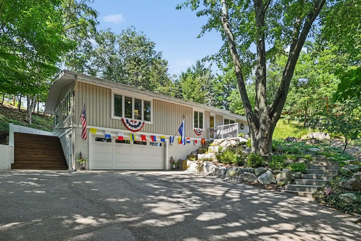 405 Slayton Avenue, Grand Haven, MI 49417 - #1