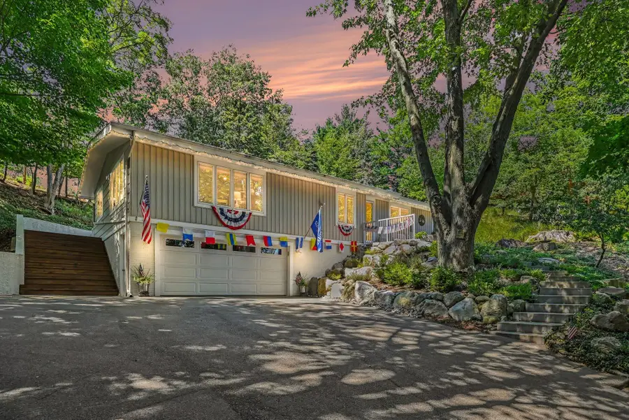 405 Slayton Avenue, Grand Haven, MI 49417 - #2