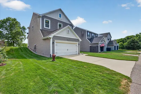 1314 Highland Hill, Lowell, MI 49331
