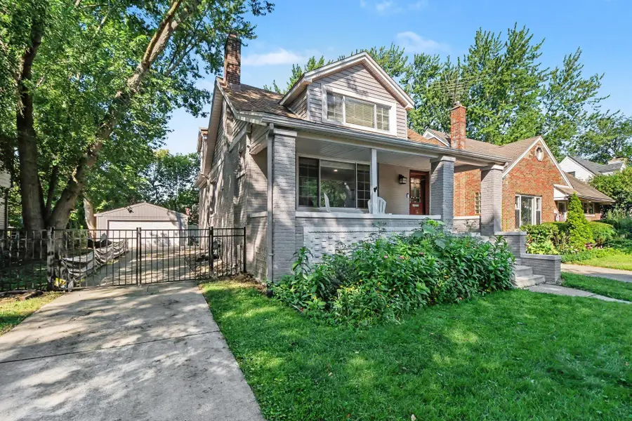 907 University Place, Grosse Pointe, MI 48230 - #3