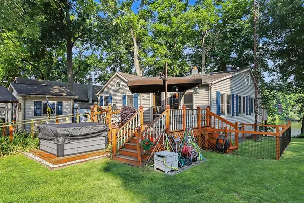 58650 River Heights Drive, Three Rivers, MI 49093