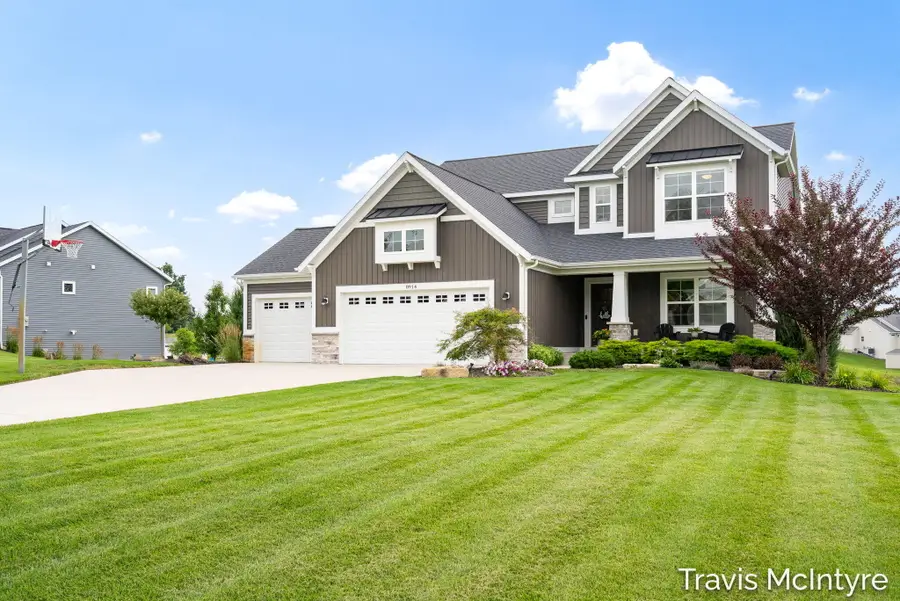 8914 Sterling Hills Drive Ne, Rockford, MI 49341 - #2