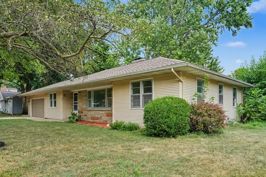 56 Garden Avenue N, Battle Creek, MI 49017 - #2