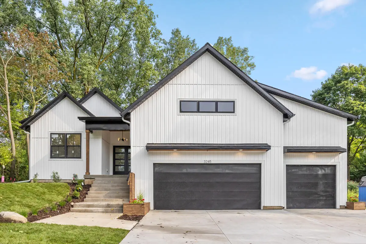 3245 Midland Drive Se, Grand Rapids, MI 49546 - #1