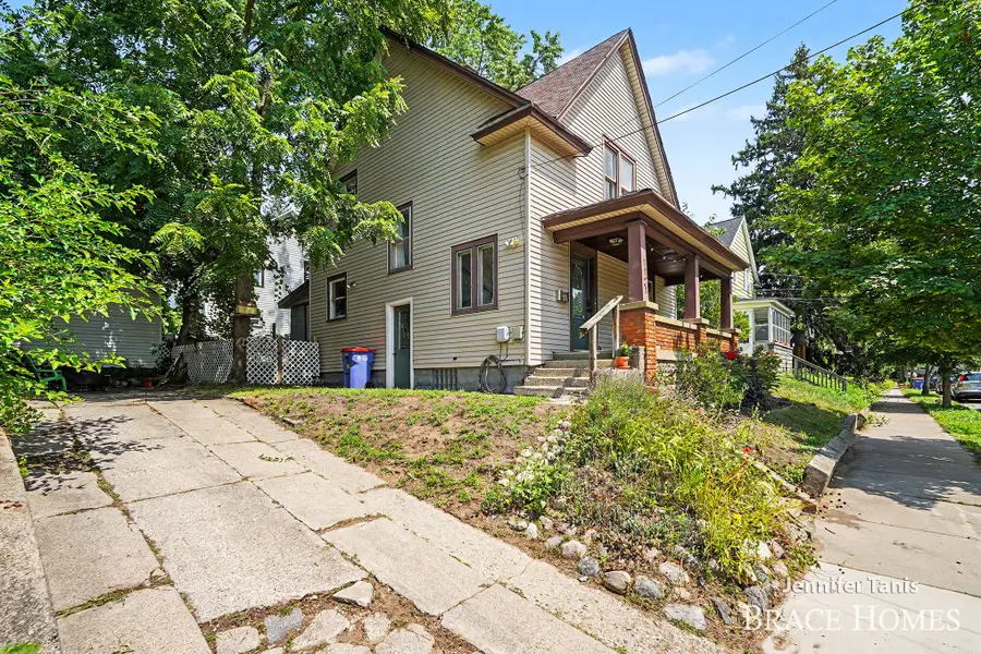 1121 Baxter Street Se, Grand Rapids, MI 49506 - #3