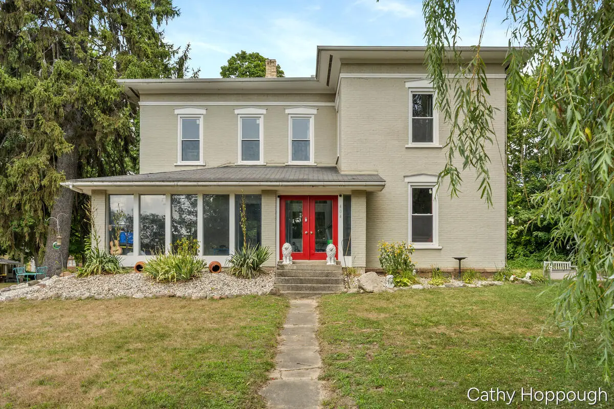 404 E Main Street, Ionia, MI 48846 - #1